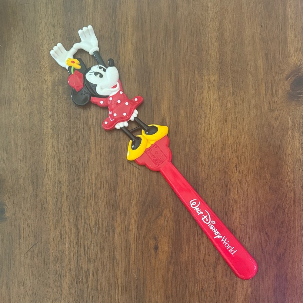 Disney Minnie Mouse Back Scratcher